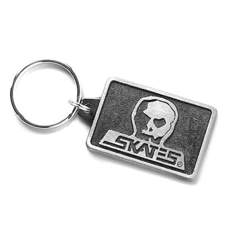 SKULL SKATES DIE CAST METAL KEYCHAIN