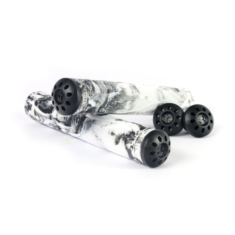 Root Industries R2 Grips – White/Black (Pair)