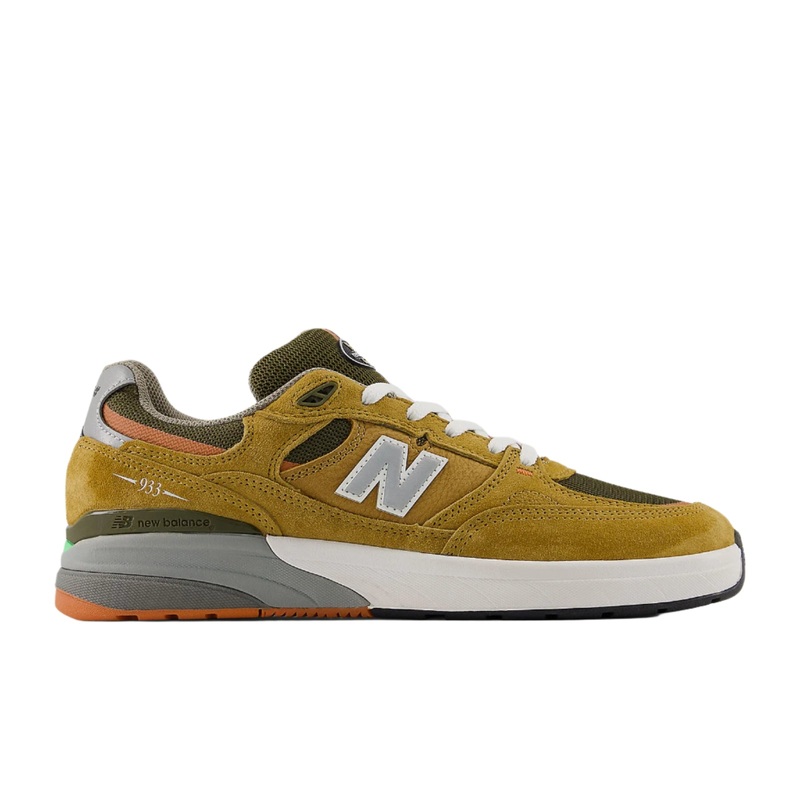 NEW BALANCE ANDREW REYNOLDS 933 CAMEL/DARK BROWN 8