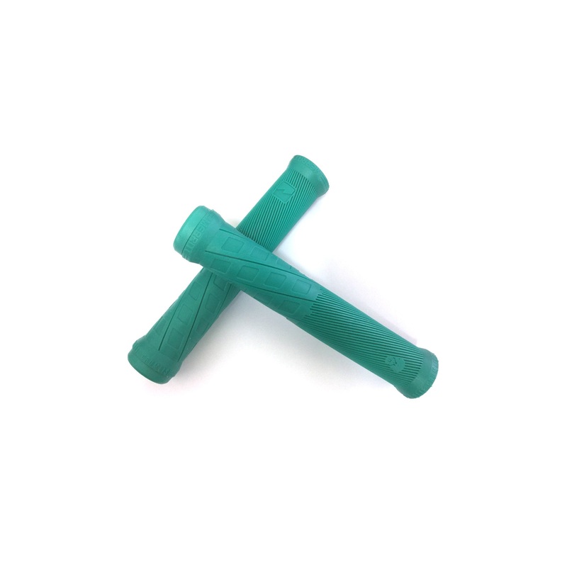 Merritt BMX Charlie Crumlish CrossCheck Grips – Teal