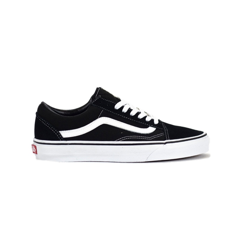 Vans Old Skool Shoe – Black/White 4.5 US