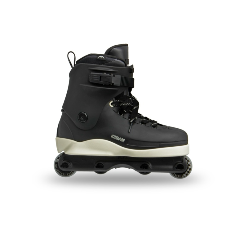 Razors Cult Cream V3 Aggressive Inline Skates Complete 6 Black