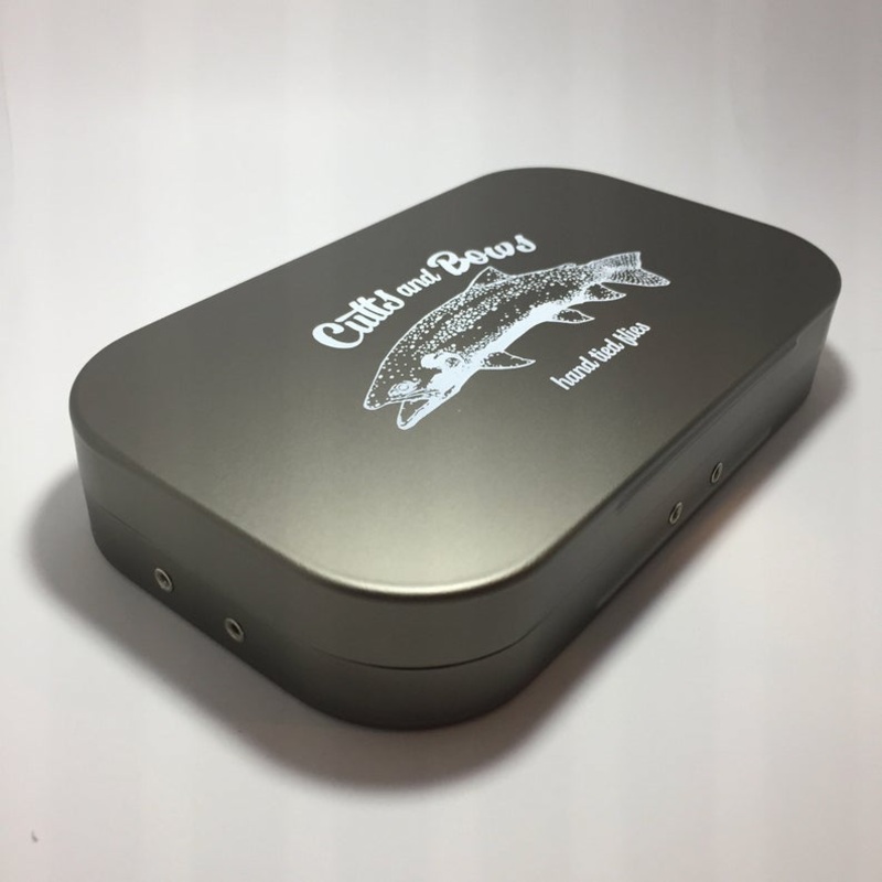 CUTTS AND BOWS WHITE CUTTY BOX + HAND TIED FLY