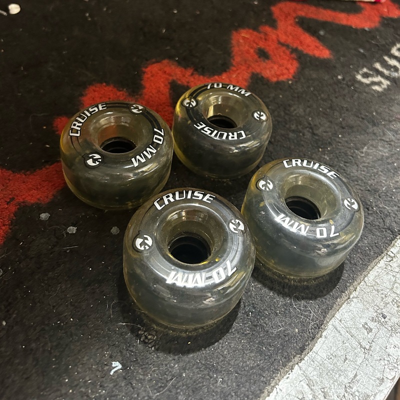 Kryptonics Cruise 70mm 80a Floor Model Wheels – Clear (Set of 4)